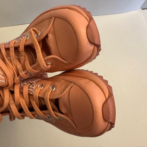 Converse Run Star Hike High Top Pink Quartz White Floral 571877C Women Size 7.0 - Picture 10 of 12